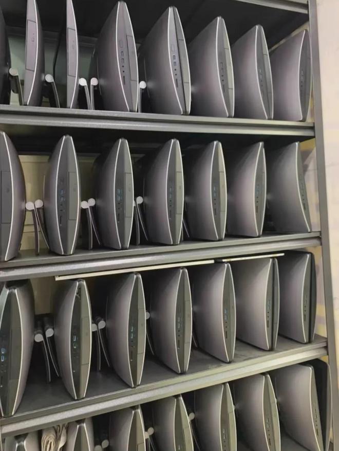 20寸显示屏+6代酷睿芯二手400块PG麻将胡了试玩大量一体机流入闲鱼(图3)